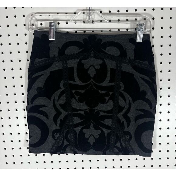 Free People Dresses & Skirts - Free People Velvet Damask Stretch Mini Skirt size xs